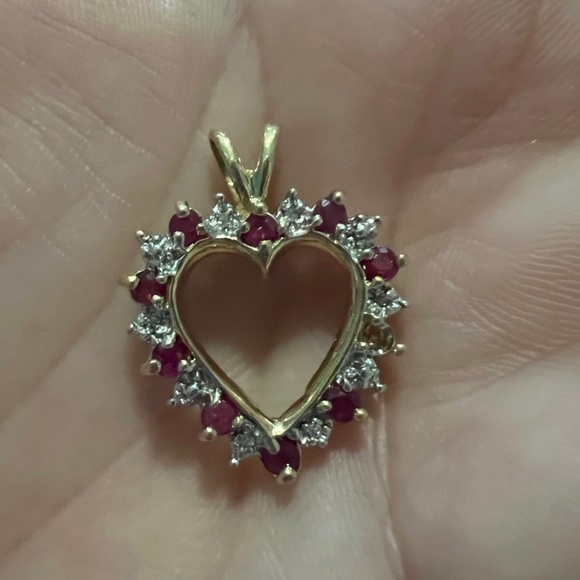 Diamond and ruby - Picture 5 of 13